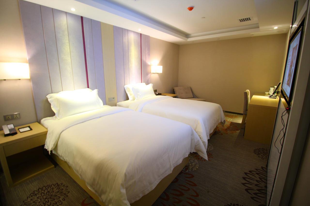 Lavande Hotel Jiujiang Xunyang Road Walking Street מראה חיצוני תמונה