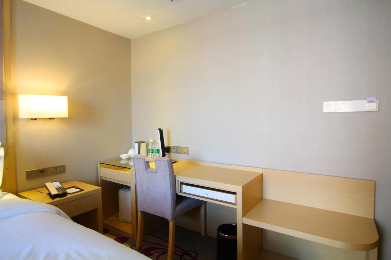 Lavande Hotel Jiujiang Xunyang Road Walking Street מראה חיצוני תמונה